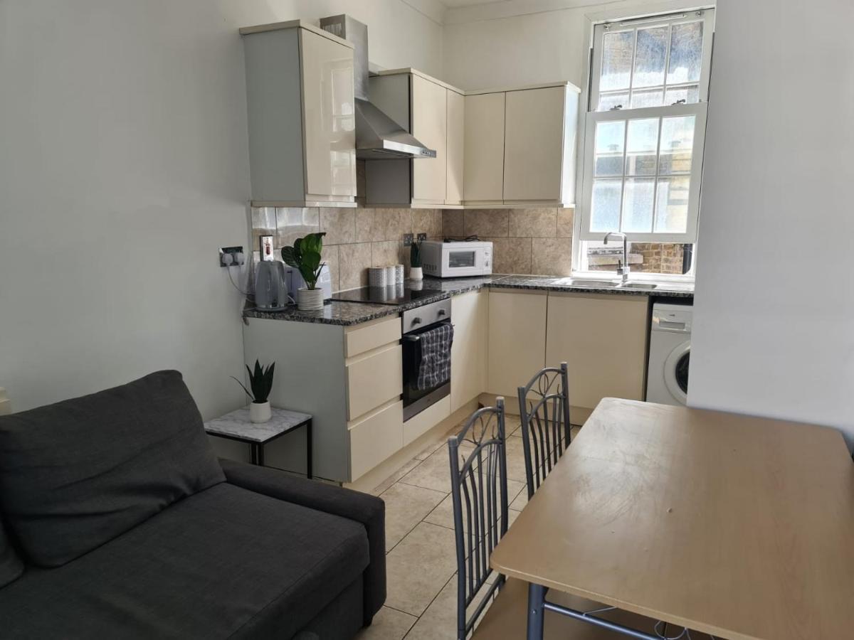 "Bright & Spacious" 3 Bedroom Flat By Kings Cross, St Pancras Station!!!!64 London Exteriör bild