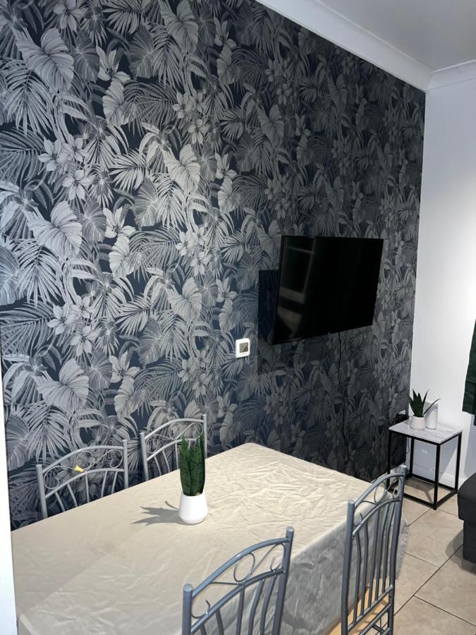 "Bright & Spacious" 3 Bedroom Flat By Kings Cross, St Pancras Station!!!!64 London Exteriör bild