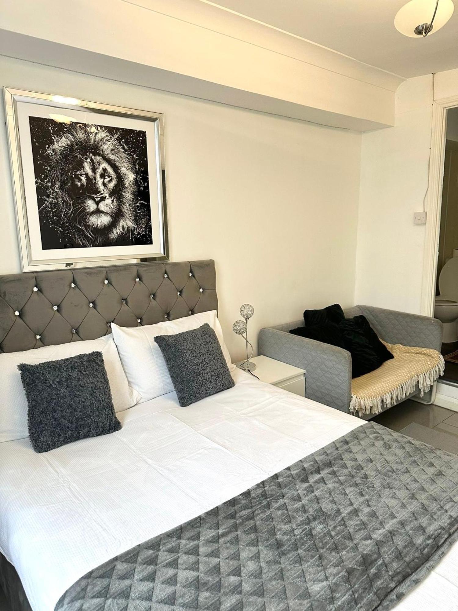 "Bright & Spacious" 3 Bedroom Flat By Kings Cross, St Pancras Station!!!!64 London Exteriör bild