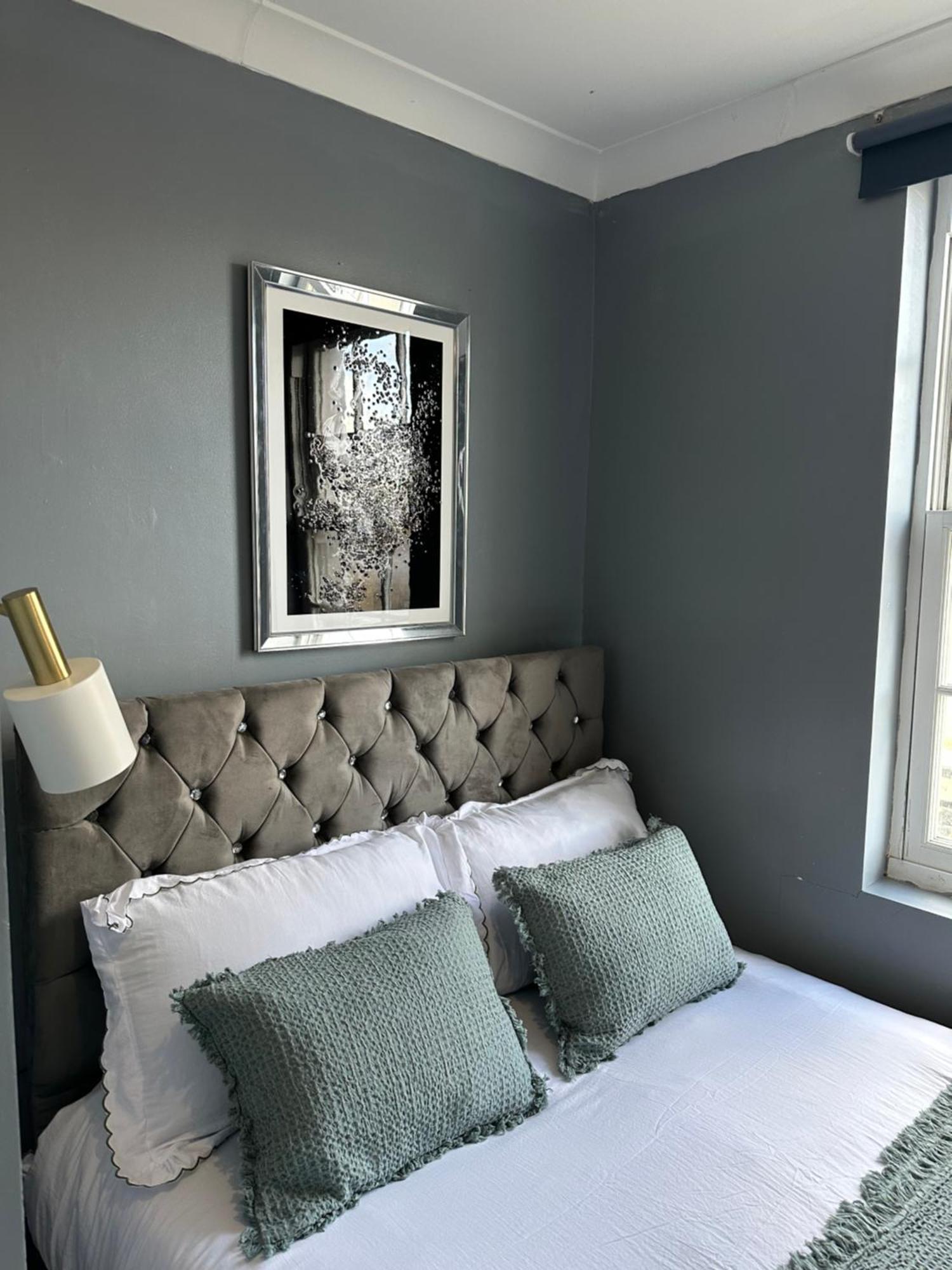 "Bright & Spacious" 3 Bedroom Flat By Kings Cross, St Pancras Station!!!!64 London Exteriör bild