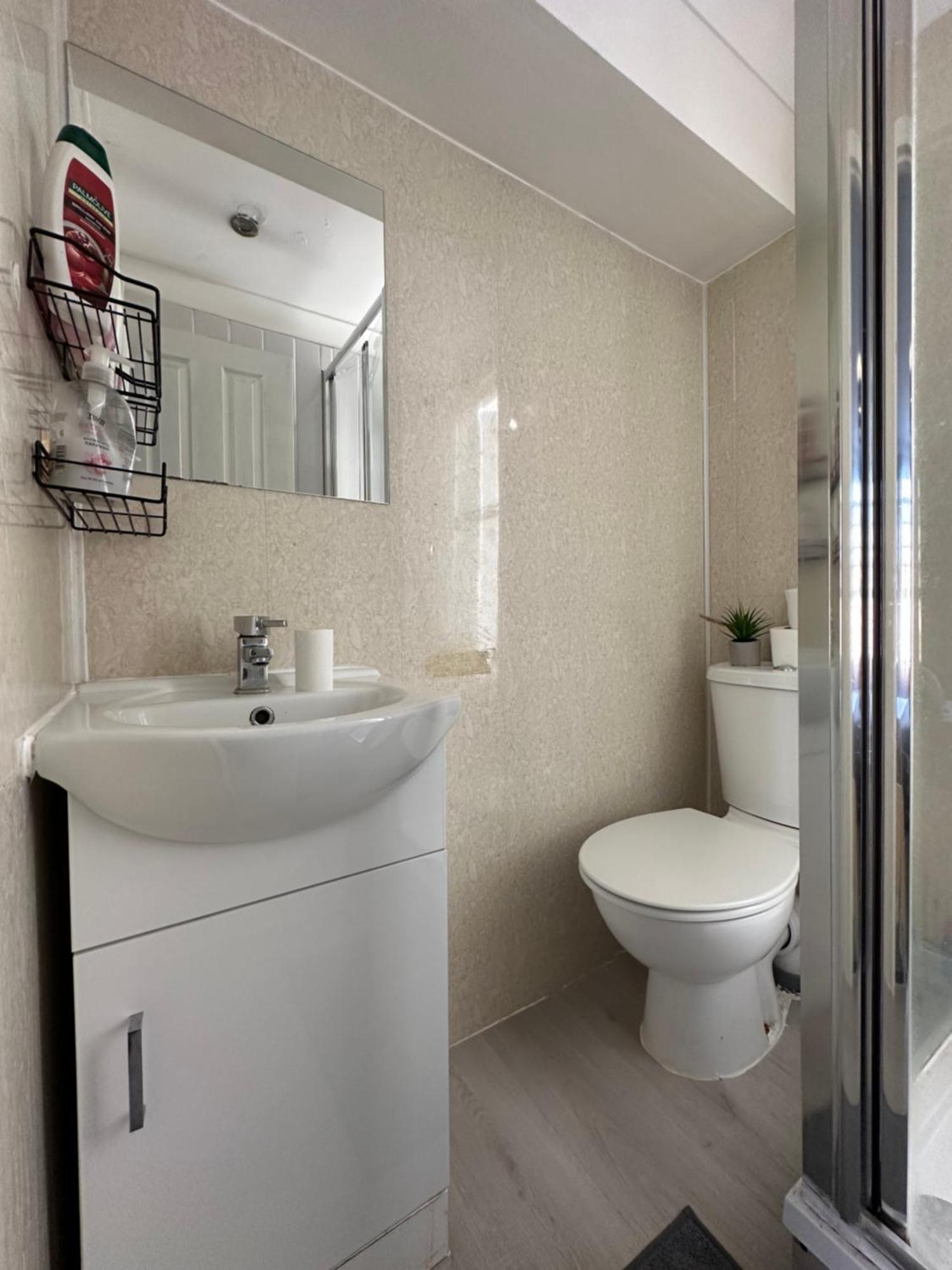 "Bright & Spacious" 3 Bedroom Flat By Kings Cross, St Pancras Station!!!!64 London Exteriör bild