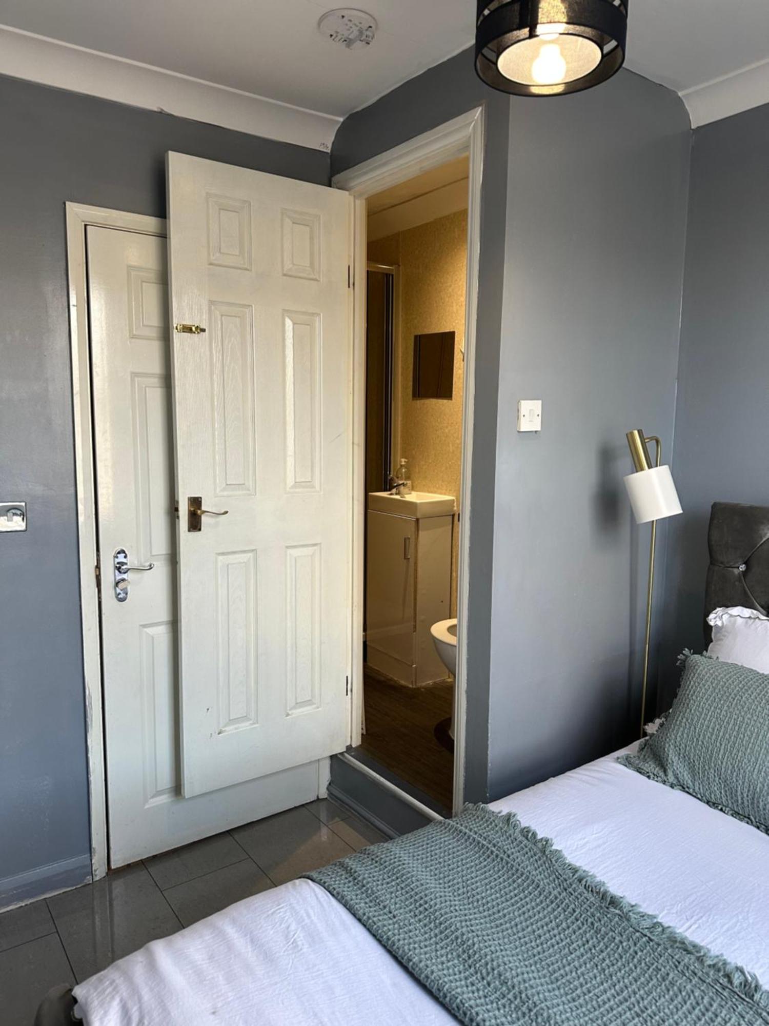 "Bright & Spacious" 3 Bedroom Flat By Kings Cross, St Pancras Station!!!!64 London Exteriör bild