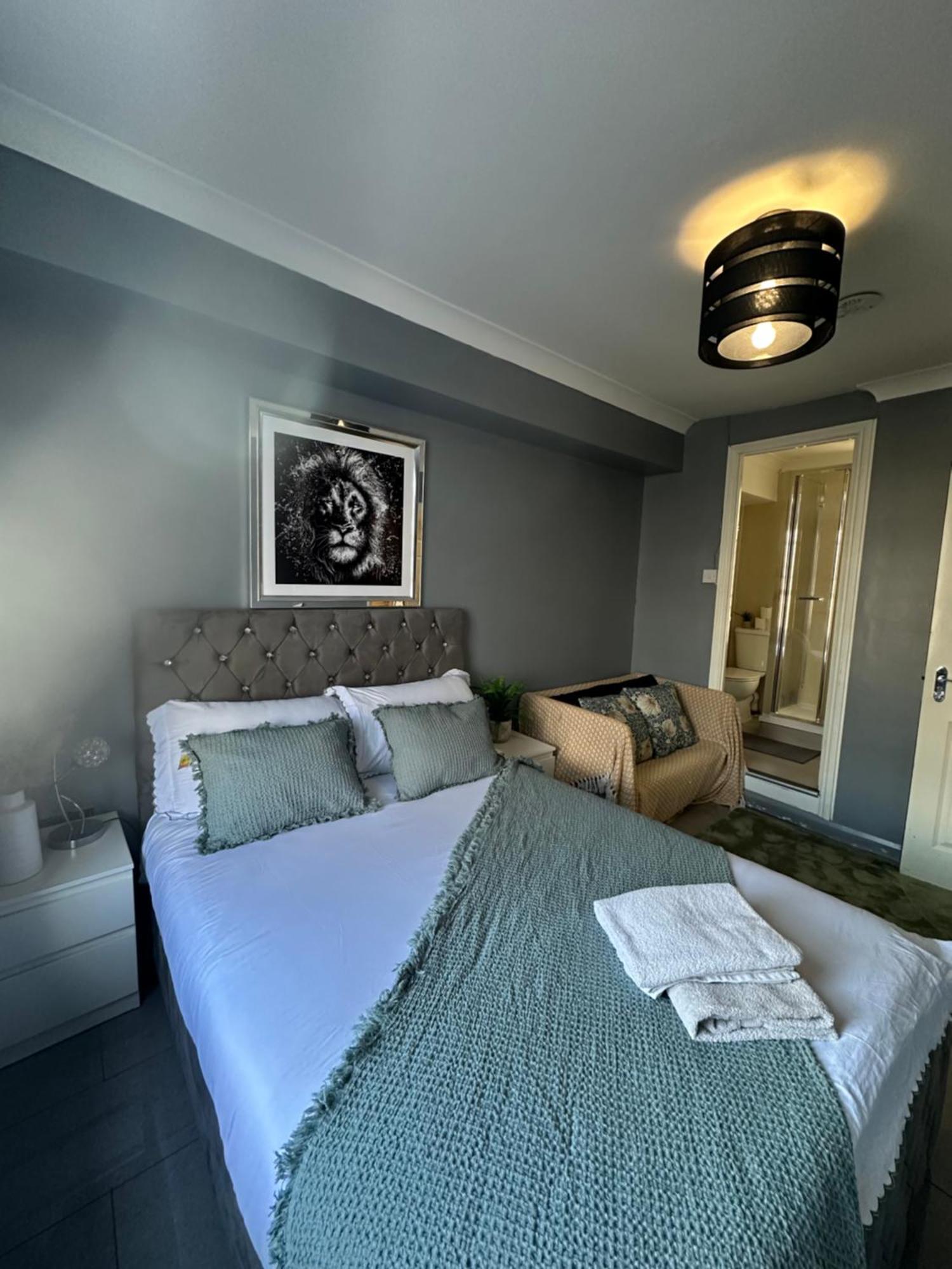 "Bright & Spacious" 3 Bedroom Flat By Kings Cross, St Pancras Station!!!!64 London Exteriör bild