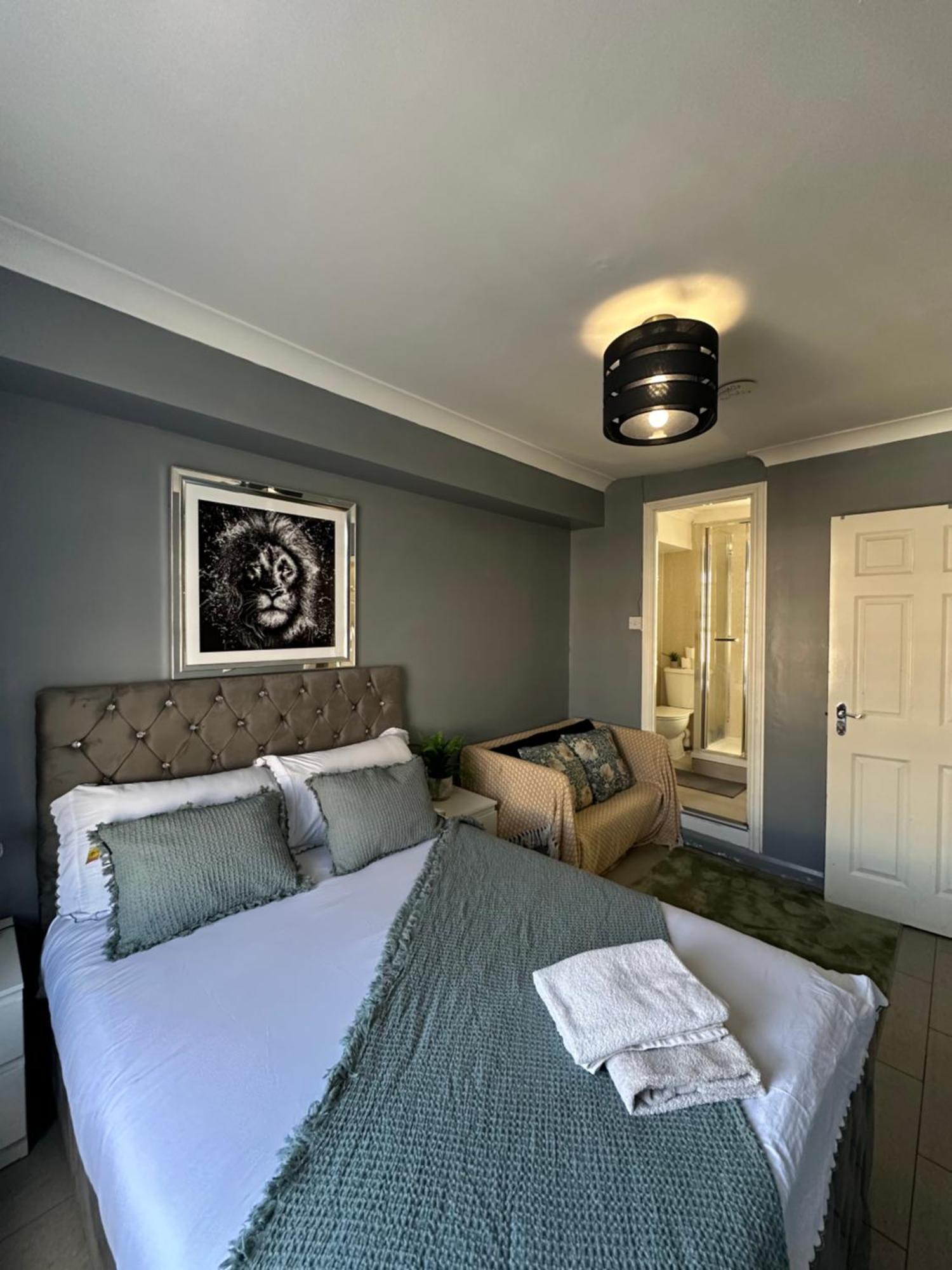 "Bright & Spacious" 3 Bedroom Flat By Kings Cross, St Pancras Station!!!!64 London Exteriör bild