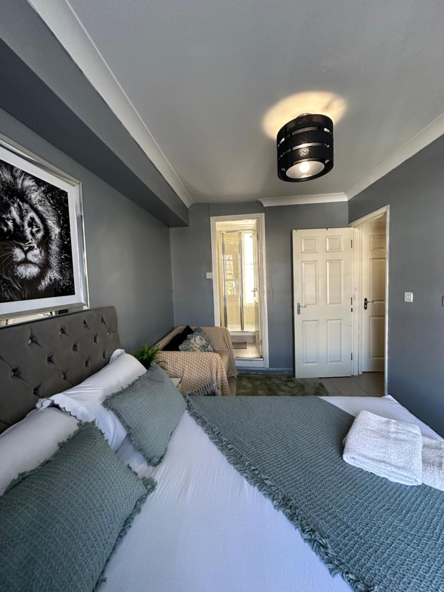 "Bright & Spacious" 3 Bedroom Flat By Kings Cross, St Pancras Station!!!!64 London Exteriör bild